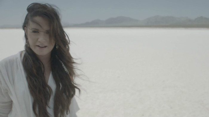 Demi Lovato - Skyscraper 0378