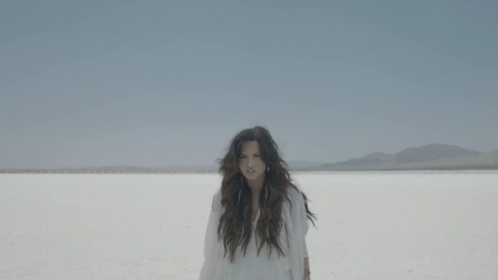 Demi Lovato - Skyscraper 0426 Demi Lovato - Skyscraper 0426