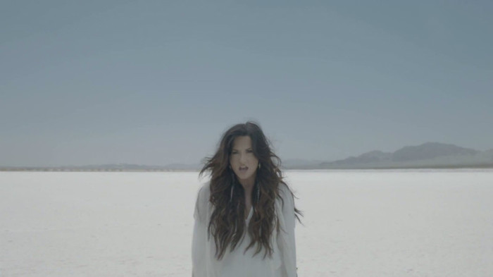 Demi Lovato - Skyscraper 0428 Demi Lovato - Skyscraper 0428