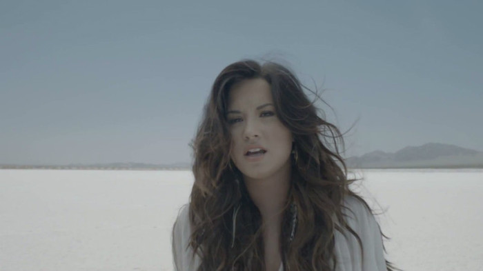 Demi Lovato - Skyscraper 0438