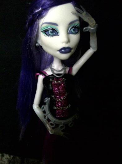 311320_287440847934966_241100399235678_1215066_1294101426_n - monster high