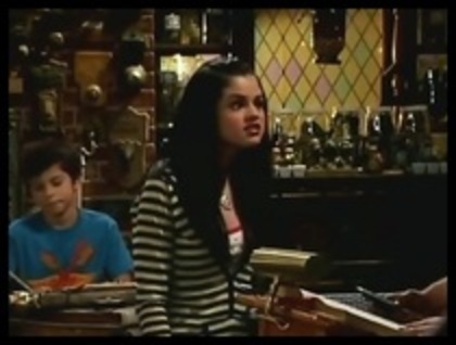 62295975_NVCVXHT - selena gomez