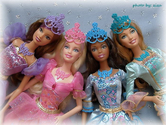 170051_1270144010993_1751654329_479823_7848292_o - barbie