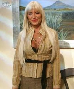 264197_239952746027008_229481977074085_828317_2797312_n - Martha Julia