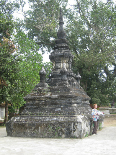 Stupa la templul Wat Aham - Laos
