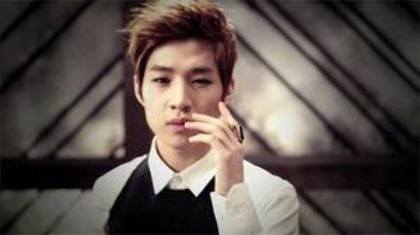 =Henry+Lau&hl=ro&prmd=imvnsol&tbm=isch&tbo=u&source=univ&sa=X&eGsTj - Henry Lau