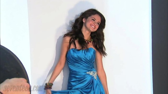 Selena Gomez - Style Star 331 - Seventeen Magazine Features Selena Gomez - Style Star