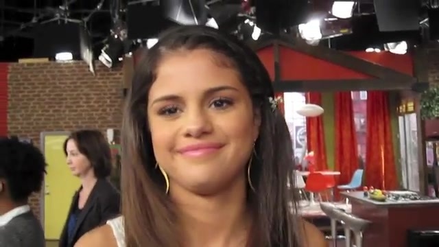WOWP last day 020 - Selena Gomez On The Last Day Of Shooting Wizards of Waverly Plave