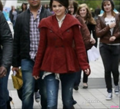 29 - 0 Selena Marie Gomez