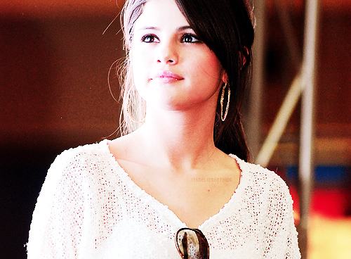 79Z7G - 0 Selena Marie Gomez