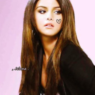 0054545 - 0 Selena Marie Gomez