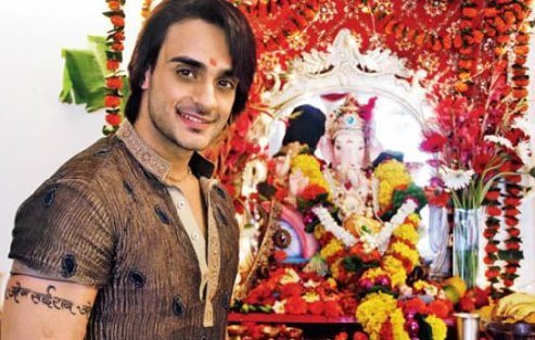 Angad Hasija in Love [40]