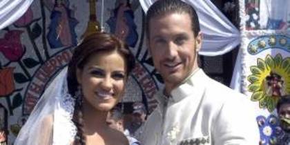 la-boda-de-lucrecia-y-julian-300x150 - Mi pecado