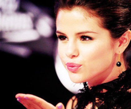tumblr_lqwbq7Fvdf1qi1vxdo1_500_thumb - 0 Blendsss Off Gomezz