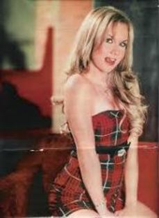 282453_198691906851214_198381443548927_492357_2683931_a - Michelle Vieth