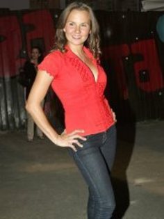 298402_168510543231359_100002172427871_351157_916460967_a - Michelle Vieth