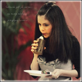 0037229397 - xo - Versuri A year without rain - xo
