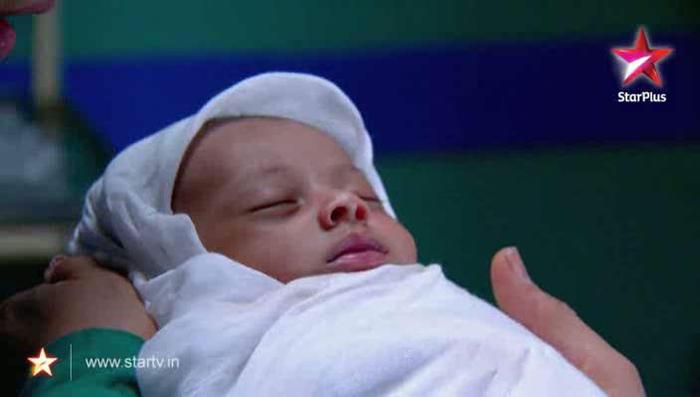 424190_343411629016124_199511556739466_1203925_315632813_n - Naksh and Baby Boy Singhania