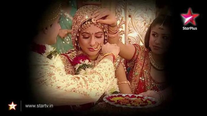 226051_243137059043582_199511556739466_884748_3714867_n - Naksh Wedding Pics