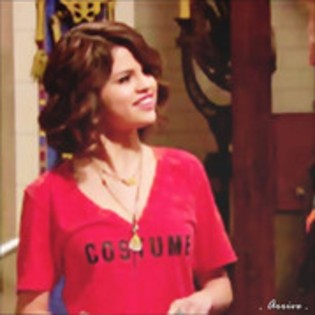 25 - Wizdars Of Waverly Place