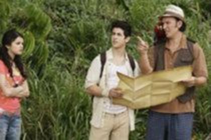  - Wizdars Of Waverly Place