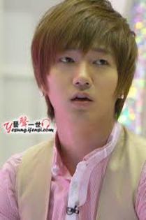 Kim Youngwoon - x The End ei sunt -Super Junior- x