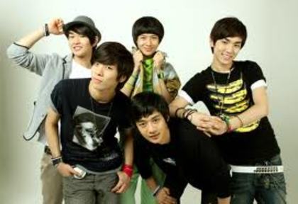 =shinee&hl=ro&prmd=imvnsl&tbm=isch&tbo=u&source=univ&sa=X&ei=Dg&sqi=2&v - x -Shinee- x