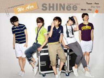 =shinee&hl=ro&prmd=imvnsl&tbme=univ&sa=X&ei=Ebk - x -Shinee- x