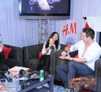 normal_013 - December 5th - KIIS FM 2010 jingle Ball Interview