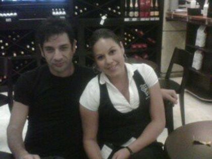 389776_297189413647422_100000690968483_983250_1394512168_n