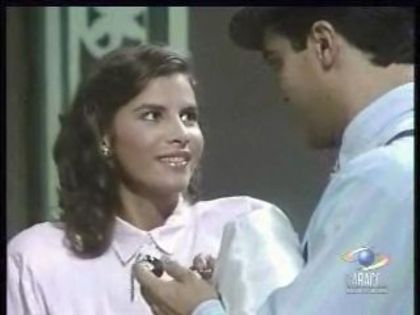 qm4wmv000231637r - Natalia Ramirez