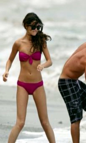 239~ - 26 05 on the beach in Hawaii