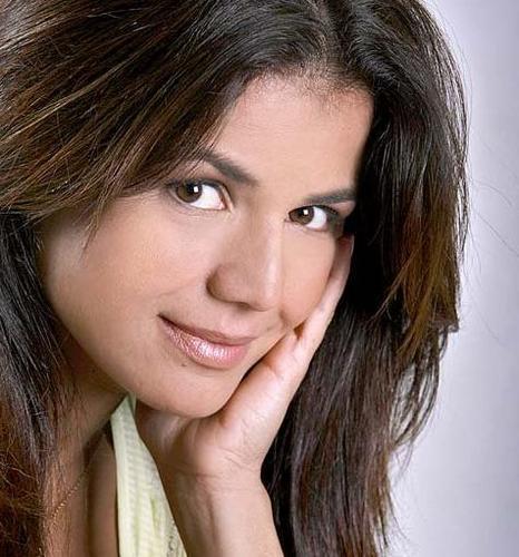 306396_306817812678259_270082133018494_1270823_440546934_n - Nivea Stelmann