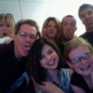 Selena_Gomez_1261440782_4