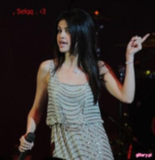 0026009986 - xo - Versuri  Love you like a love song - xo