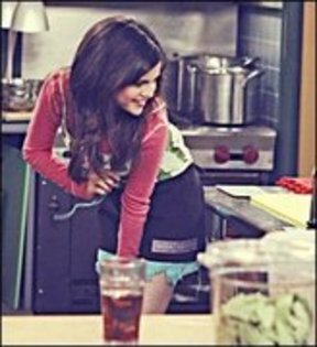 0029148323 - xo - Versuri Wizards of waverly place theme song - xo