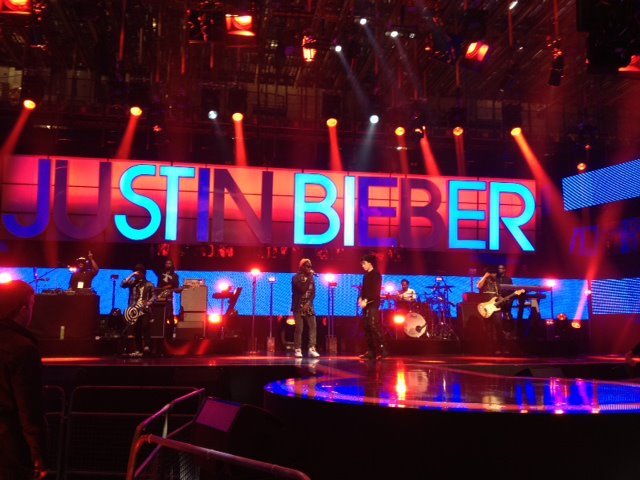 392113_10150475160123888_67253243887_8286967_942669246_n