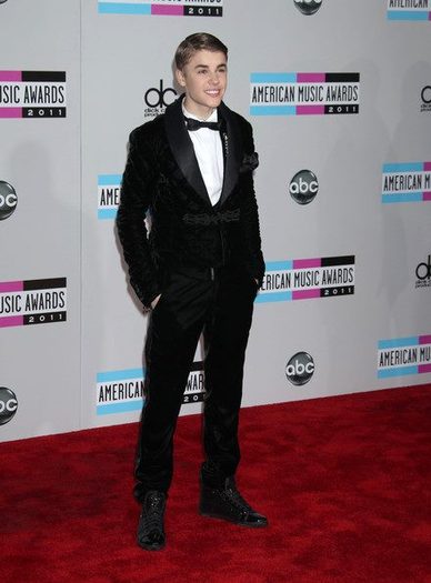 392272_311482432209380_144897825534509_1122695_1574384449_n