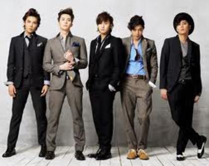 =ss501&hl=ro&prmd=imvnsl&tbm=isch&tbo=u&source=univXGFeqA4gSdpdCl