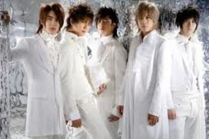 =ss501&hl=ro&prmd=imvnsl&tbm=isch&tbo=u&sourcGFeqA4gSdpdCl
