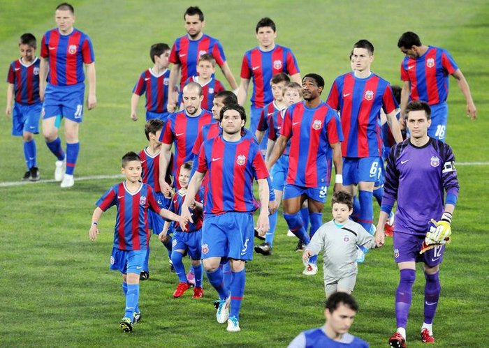 225126_223468354335865_159580957391272_1039213_226105_n