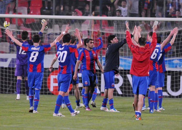 248949_228253863857314_159580957391272_1085136_3655832_n - Steaua Bucuresti