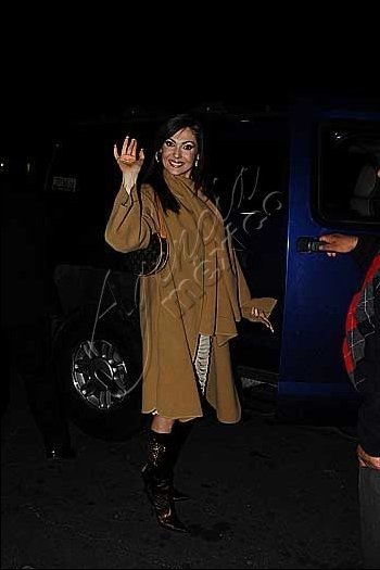 218034_1059140052343_1641153040_141897_2608979_n - Nora Salinas