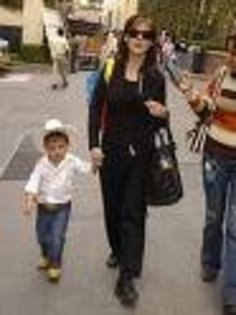 n1364315524_406992_1149710