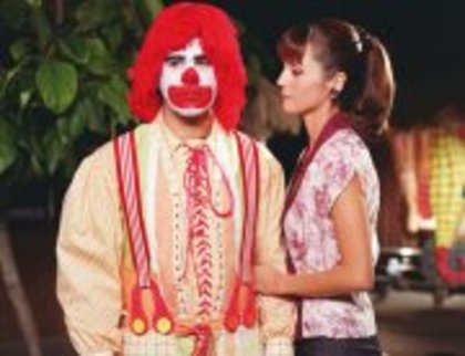 215058_170906016314669_170901906315080_403975_7096428_a