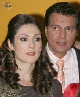 391891_327695137246243_271180279564396_1643210_173399467_a - Nora Salinas