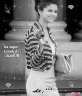 0030764192 - xo - Versuri Summers not hot - xo
