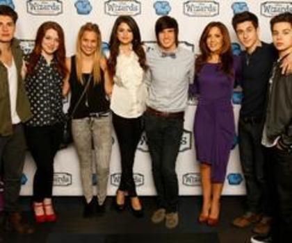 374823_10150442587463843_177617603842_8656759_186649607_n_thumb - Wizdars Of Waverly Place