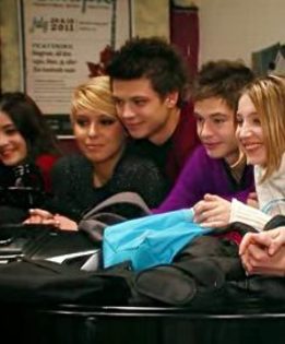 403829_278788965515359_209887959072127_839853_1686698461_n - Rafael Tudor