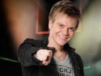 61429549_DKSSMQB2 - Michel Telo